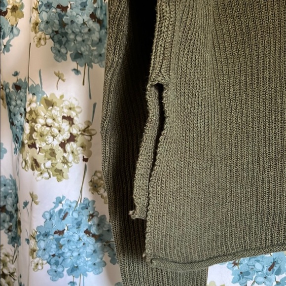 forever 21 Olive Green Women's pullover cropped Sweater - Picture 8 of 8